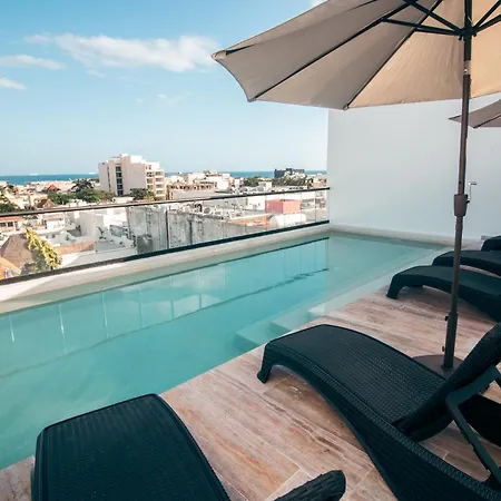 Hotel B10 - Distinctive Hotel-